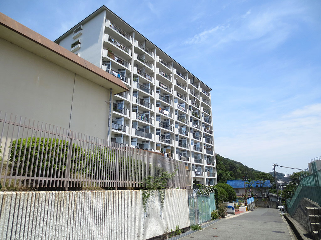 パラッシオ岡本。